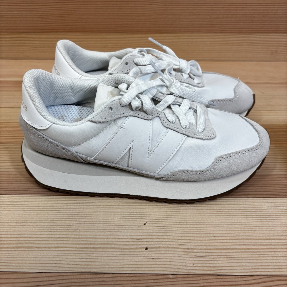 New Balance Women's 237‎ Classic Sneaker, Nimbus Cloud/White/Moonbeam Woman's 7